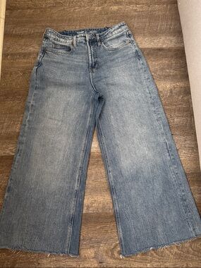 Old Navy Light Blue Wide-Leg Jeans